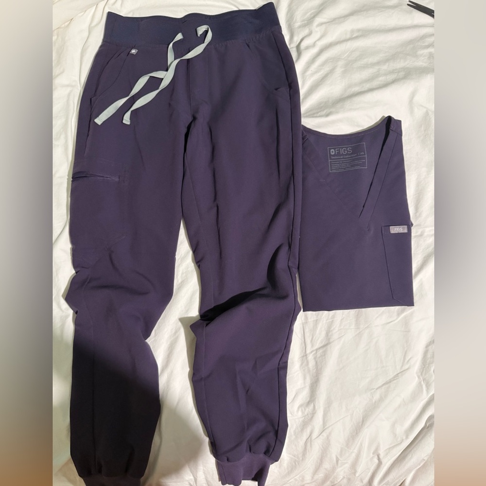 Figs Zambora Purple scrub set